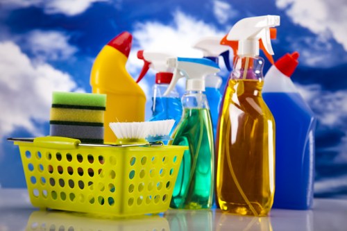 Commercial deep cleaning service for a W13 office or workspace